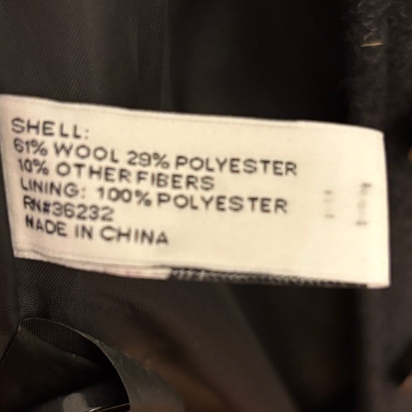 🖤 Liz Claiborne Wool-Blend Belted Walker Coat with Hood – Timeless Elegance🖤 - Picture 10 of 10